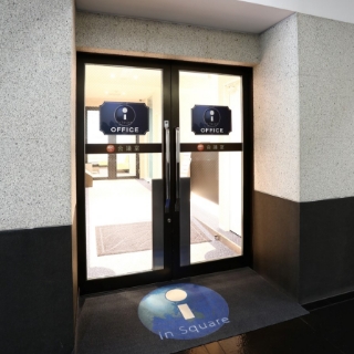インスクエア入口