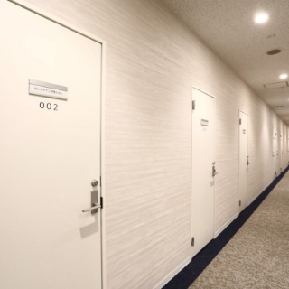 レンタルオフィス個室 入口